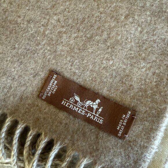 NEW Hermes Cashmere Casaque Zig Zag Scarf Etoupe/Ivory - Picture 4 of 6